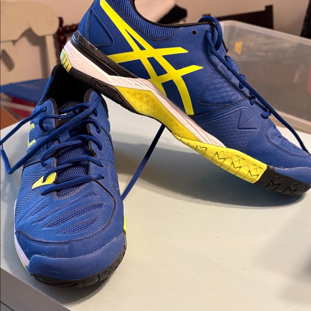 Asics Men's Blue and Gel Challenger Athletic Shoes